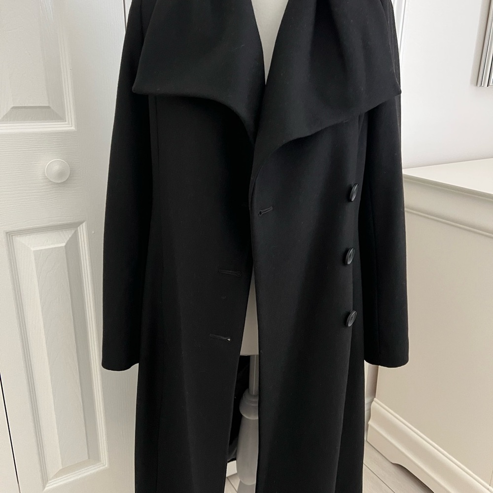 Elegant Black Button-Up Wool / Laine Coat with belt. Size XXS - Picture 8 of 11
